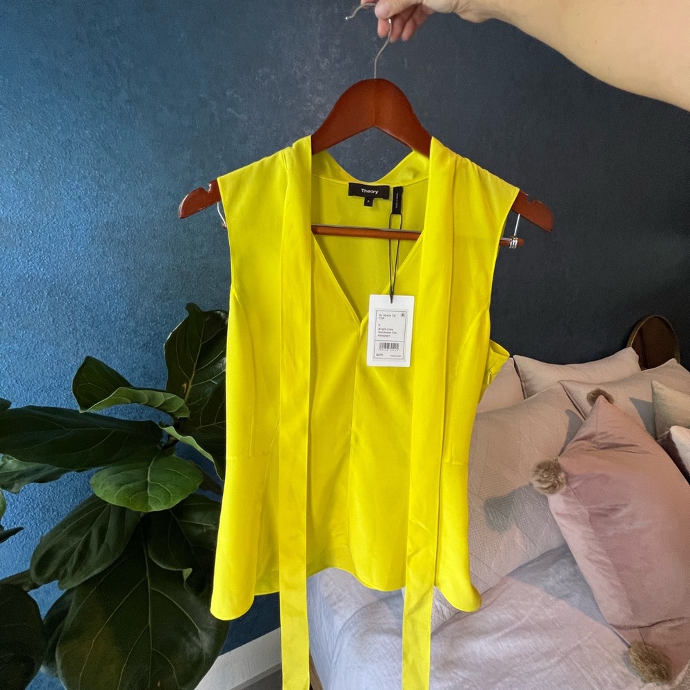 Theory SL Seam Tie-Top Bright Lime Sandwash
